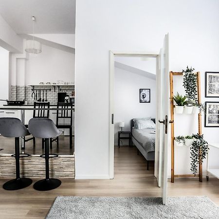 Fully-Furnished Apartment With Air Conditioning For Families, Cracow Old Town Krakkó Kültér fotó